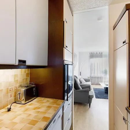 アパート Auch Fuer Monteure