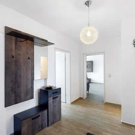 アパート Auch Fuer Monteure *